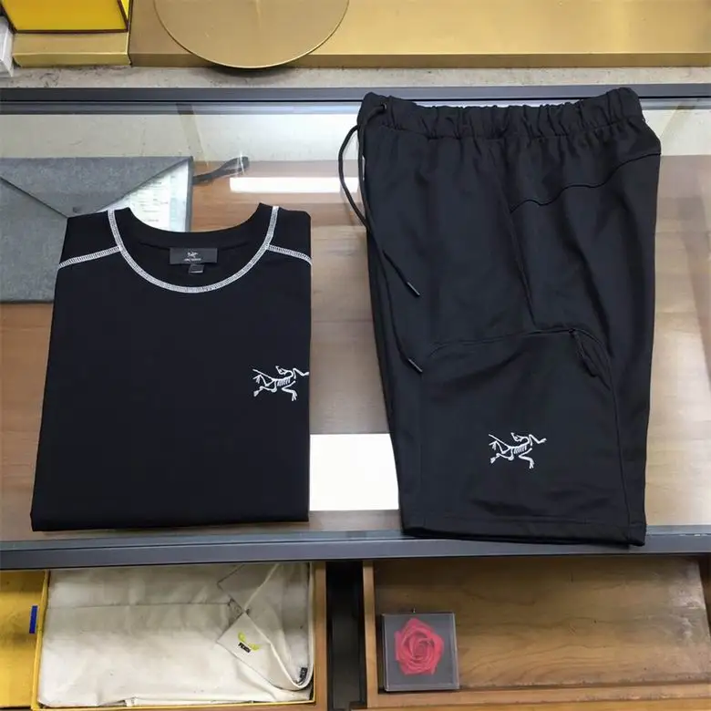 Arcteryx M-3XL 12yn (1)